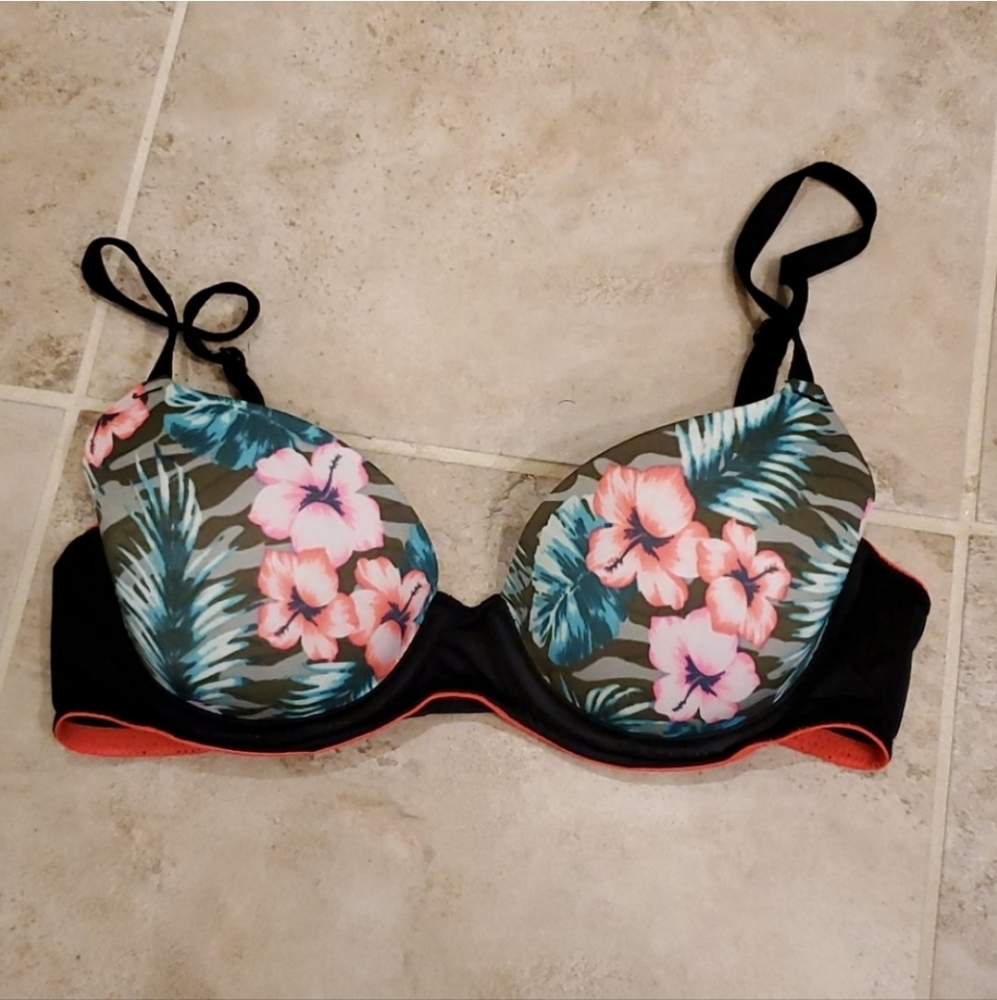 PINK Victoria's Secret Floral Tropical Bra